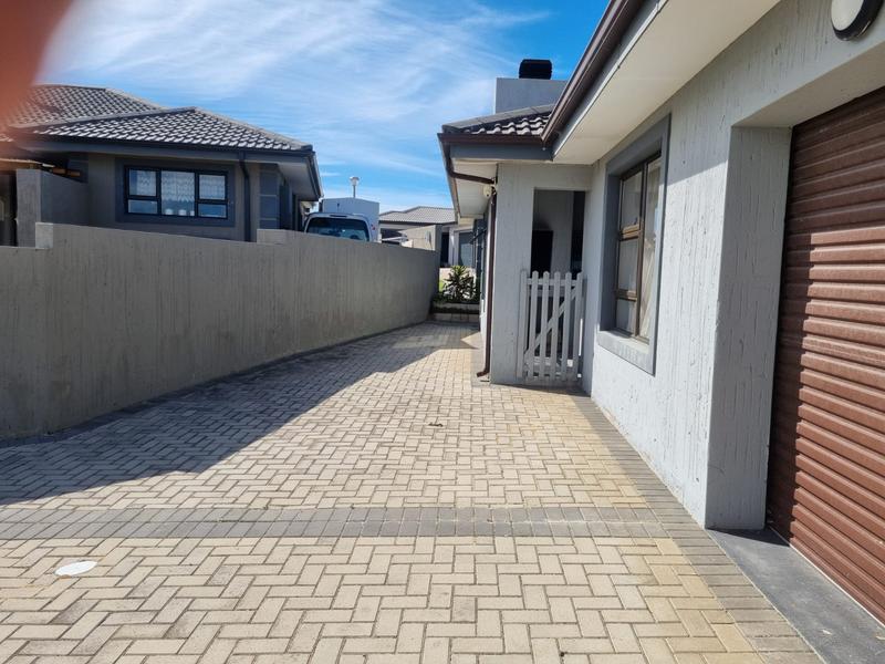 3 Bedroom Property for Sale in Dana Bay Western Cape